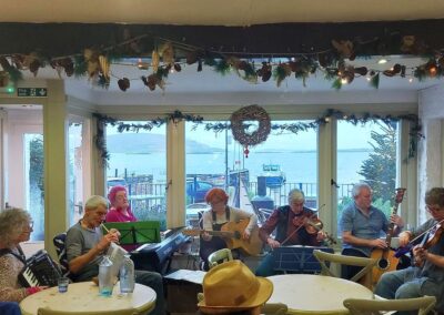Lismore-band-at-the-Pierhouse-dec-17-2023-400x284.jpg